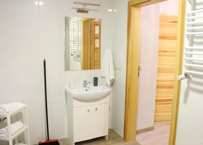 Pod Niedzwiedziem Centrum Ii ザコパネ